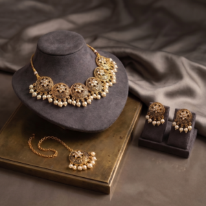 The Royal Sunburst Polki Choker & Maang Tikka Set